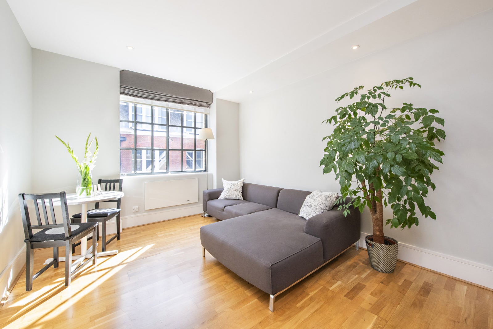 Flat Kean Street in City of Westminster