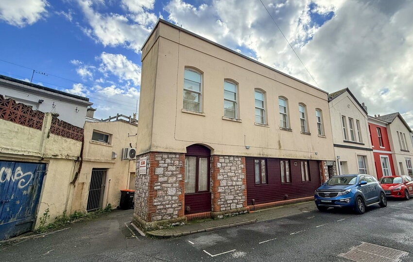 Flat Tor Church Road in Torquay