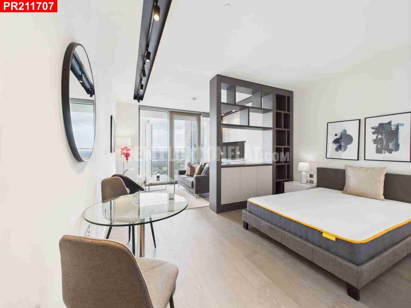 Flat Park Drive in Greater London