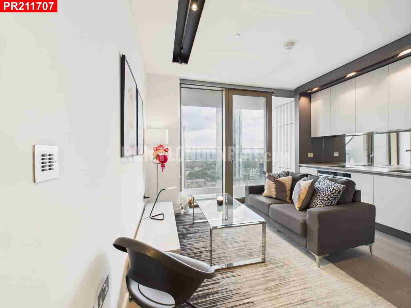 Flat Park Drive in Greater London