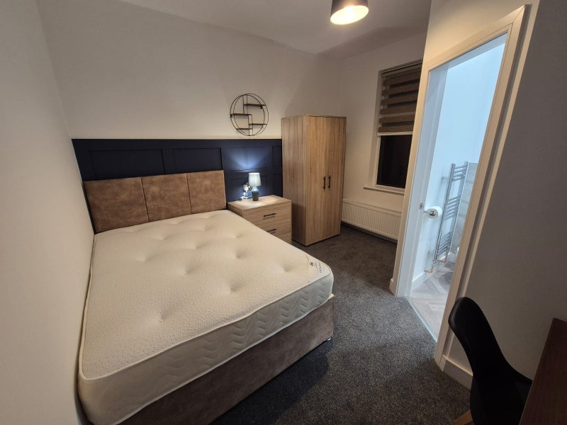 Room Gartside Street in Tameside