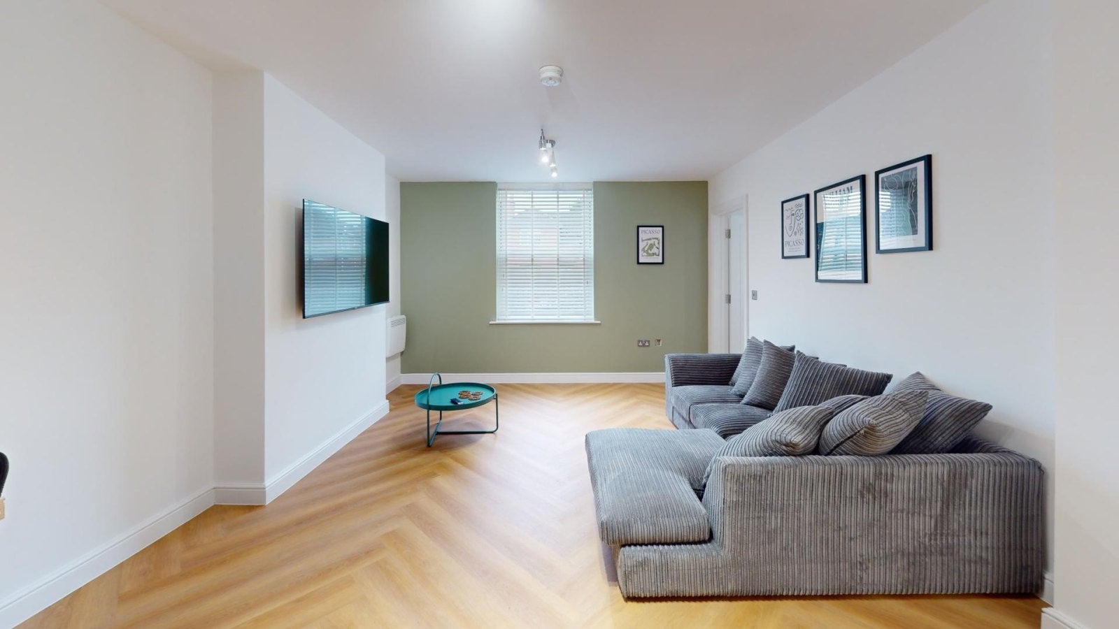 Flat Derby Road in Charnwood