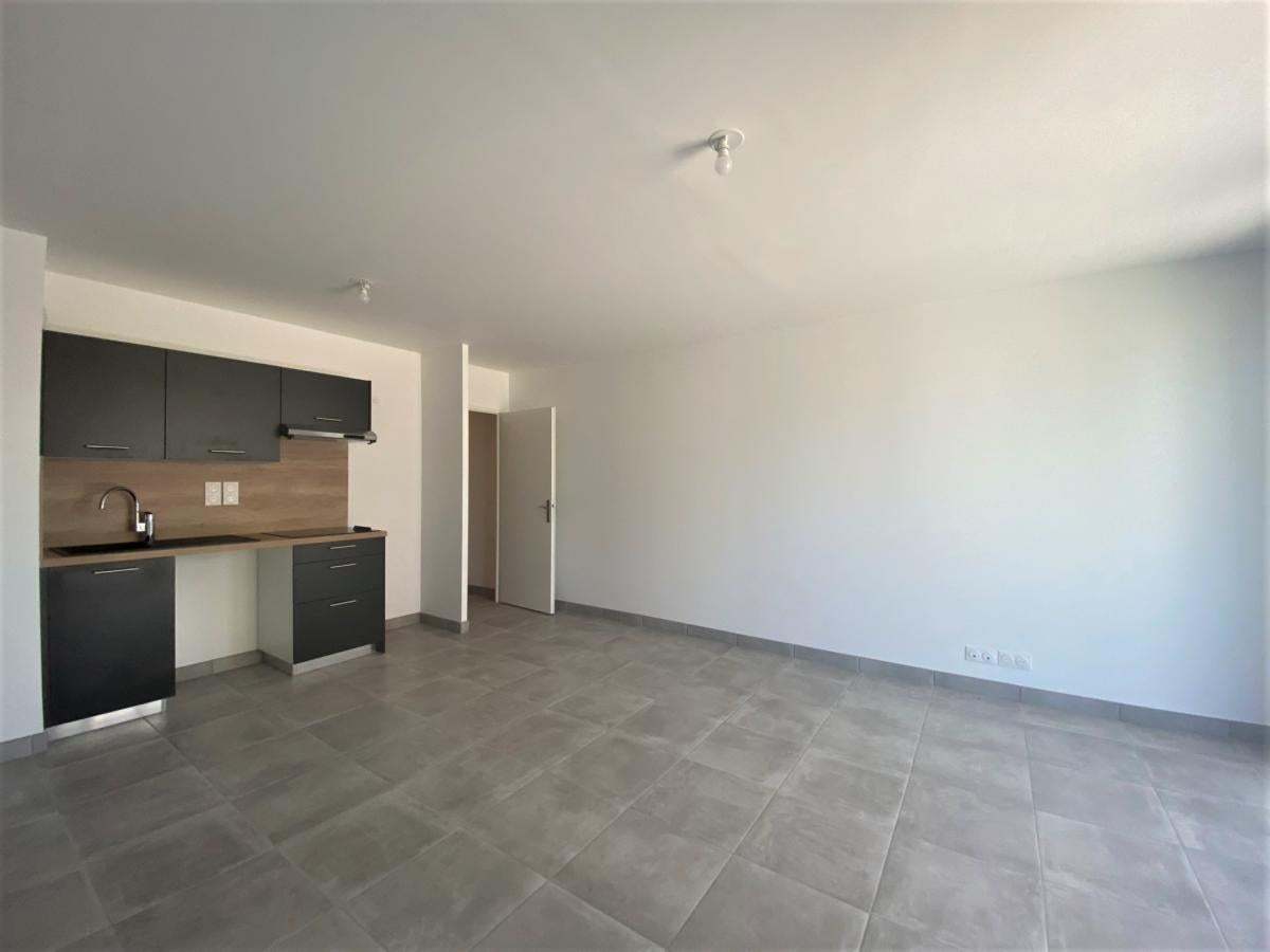 Flat Rue du Docteur Jacques Touati in Persan