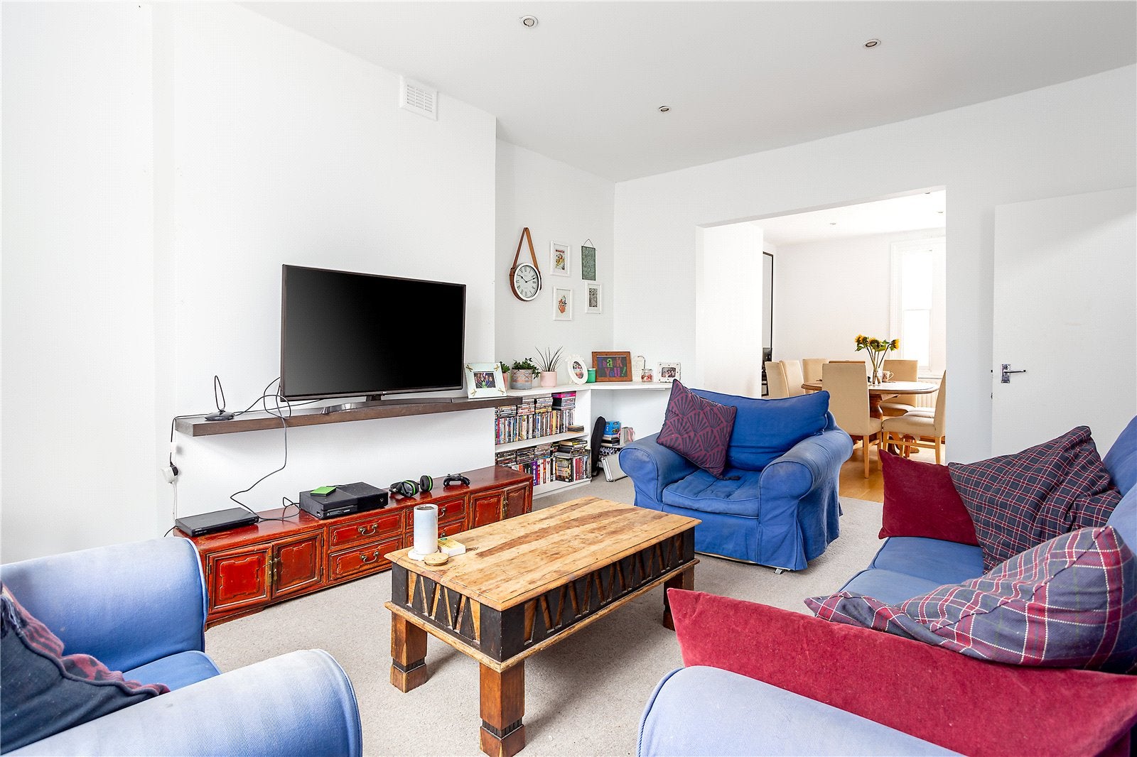House Coningham Road in Greater London