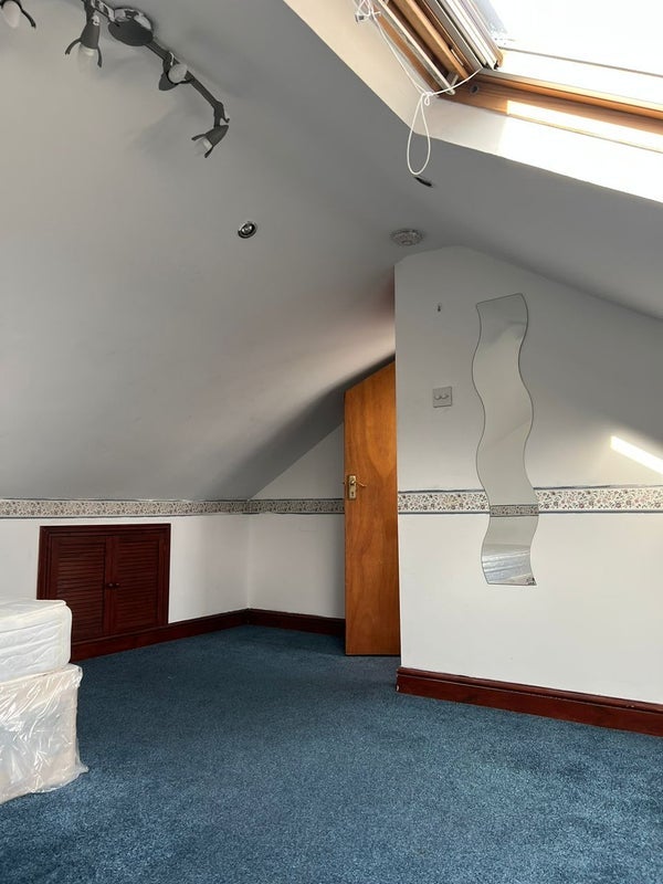 Room Eleanor Road in Greater London