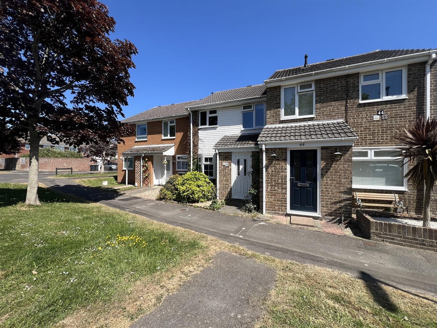 House Esmonde Close in Lee-on-the-Solent