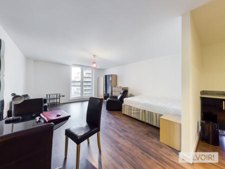 Flat Bromsgrove Street in Birmingham