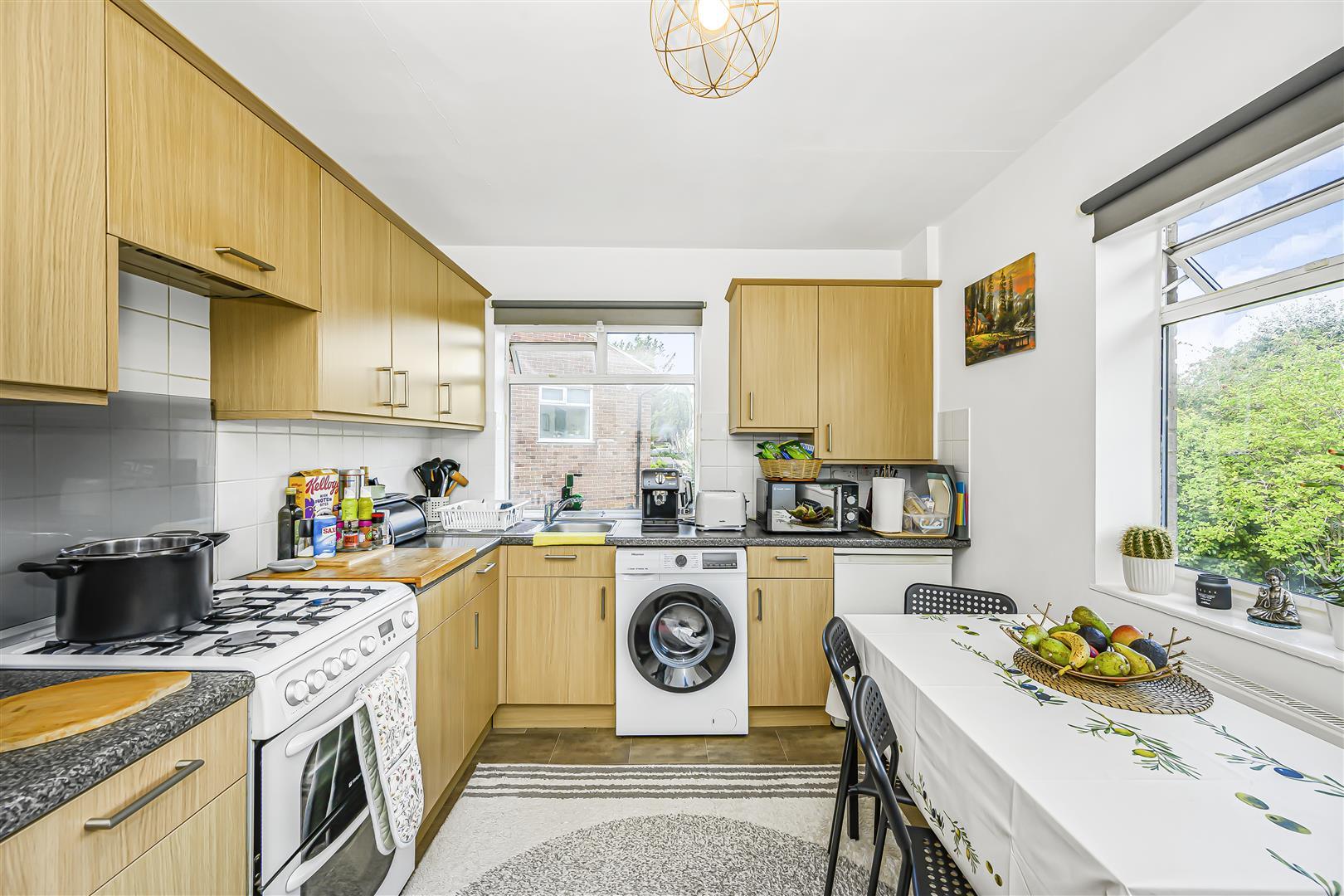 Flat Heathfield in Greater London