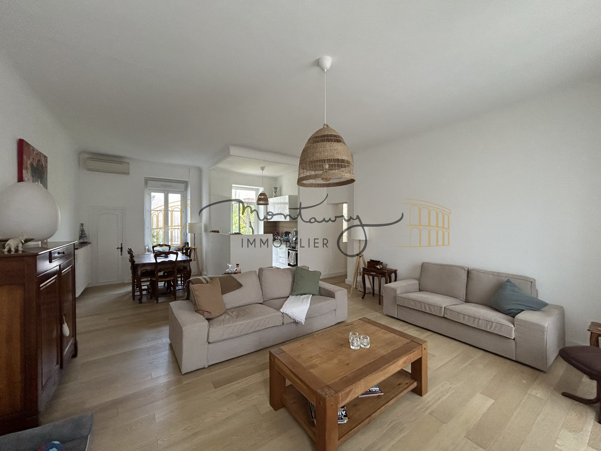 Appartement Rue de la Paix à Nîmes
