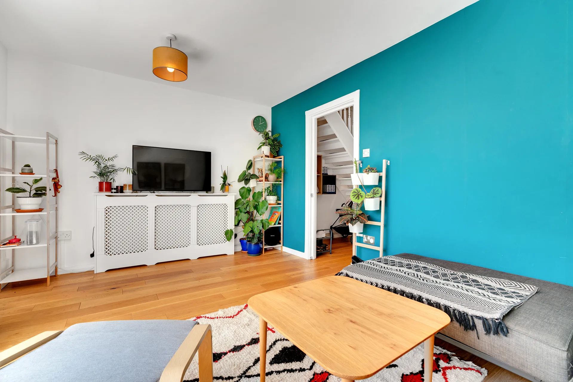 Flat Surr Street in Greater London