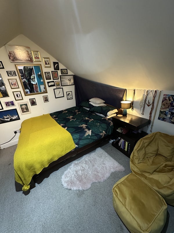 Room Warham Road in Greater London