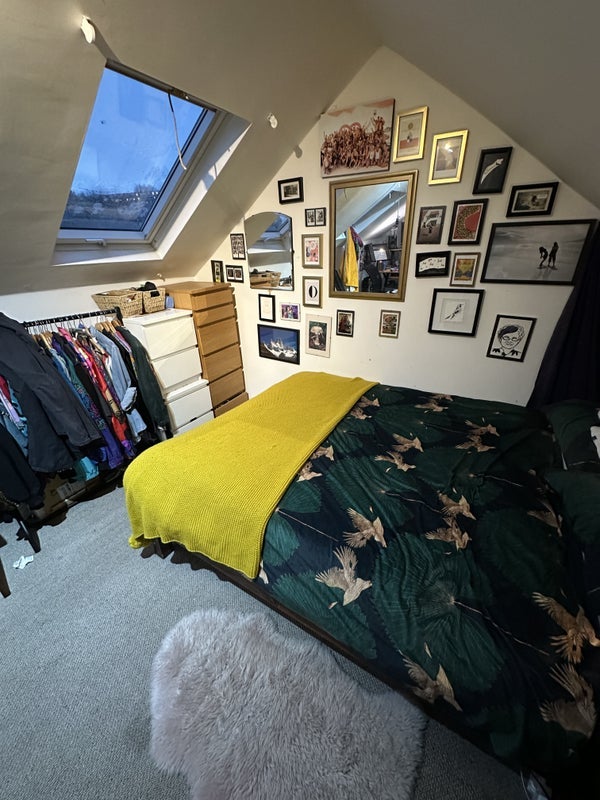 Room Warham Road in Greater London