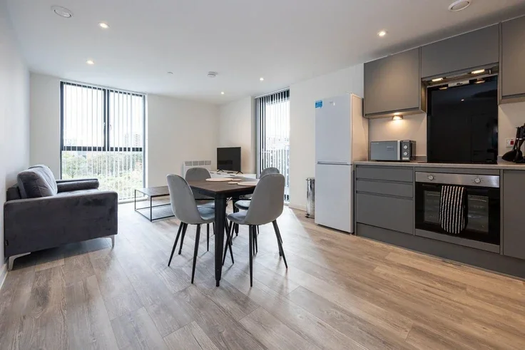 Flat Bevington Bush in Liverpool