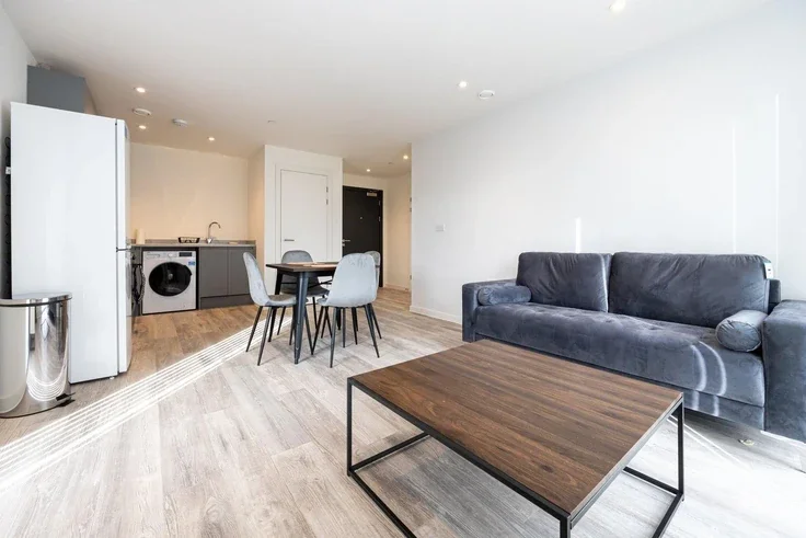 Flat Bevington Bush in Liverpool