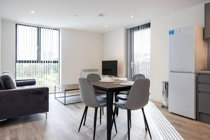 Flat Bevington Bush in Liverpool