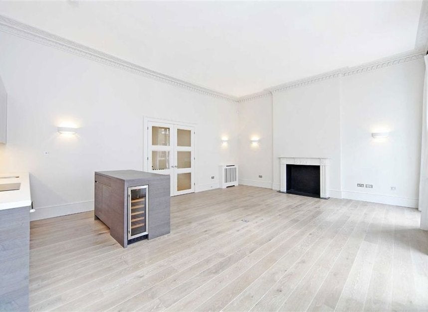 Flat Gloucester Place in City of Westminster
