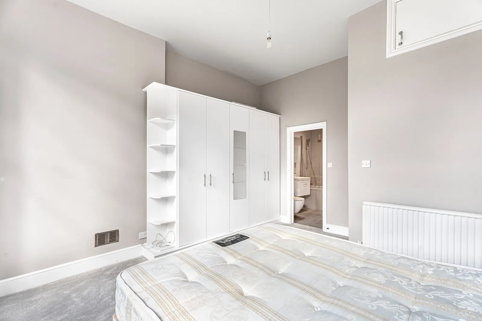 Flat Fordwych Road in Greater London