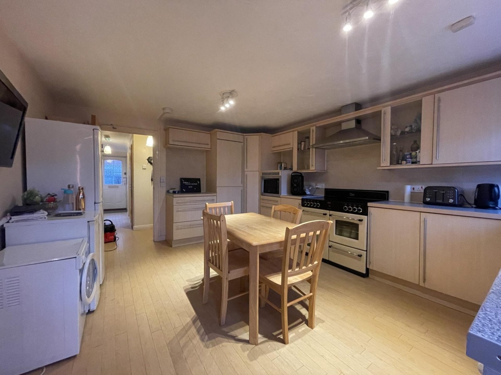Room Kingfisher Way in Charnwood