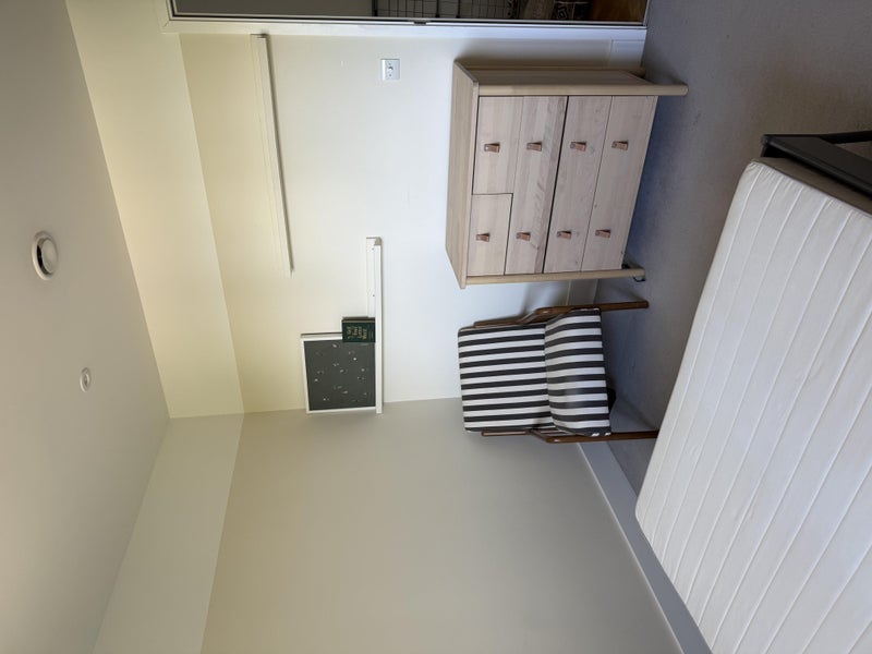 Flat Wicks Way in Greater London