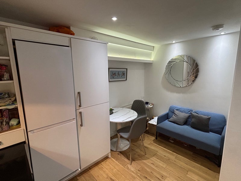 Room Fairlie Park Drive in Glasgow