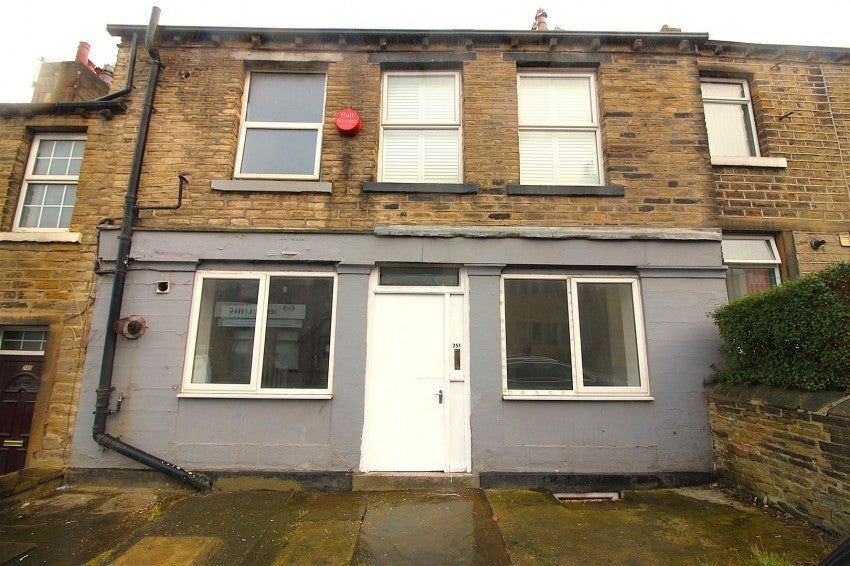 House Blackmoorfoot Road in Kirklees