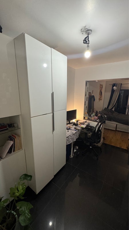 Room Trelawney Estate in Greater London