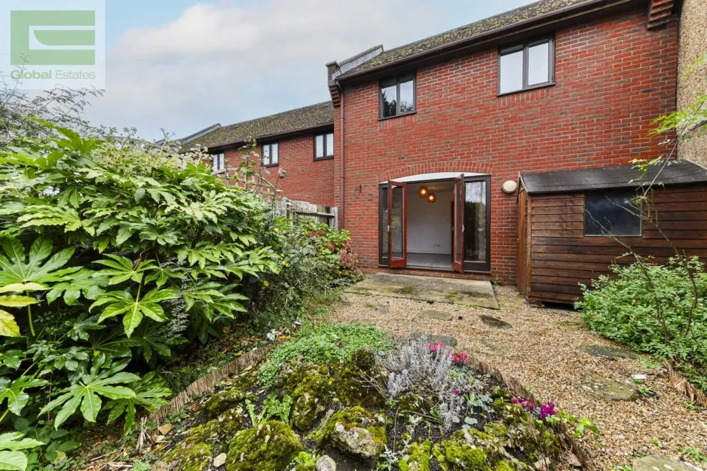 House Bridle Path in Greater London