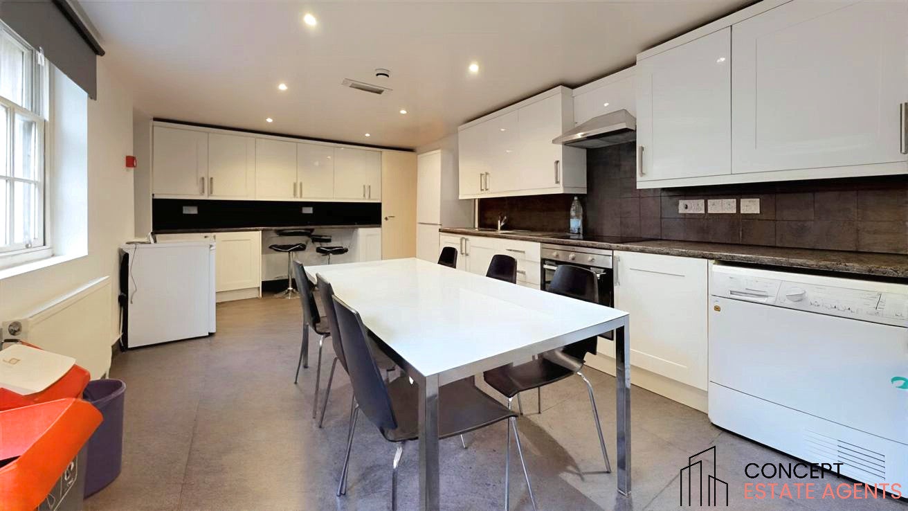 Room Camberwell New Road in Greater London