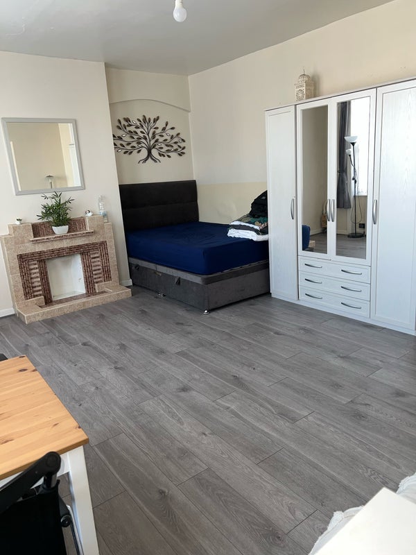 Room Stamford Hill in Greater London