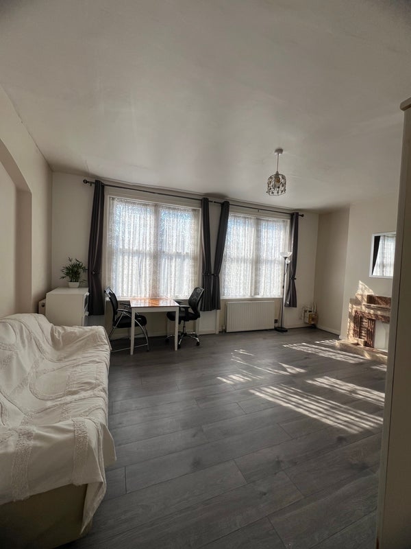 Room Stamford Hill in Greater London