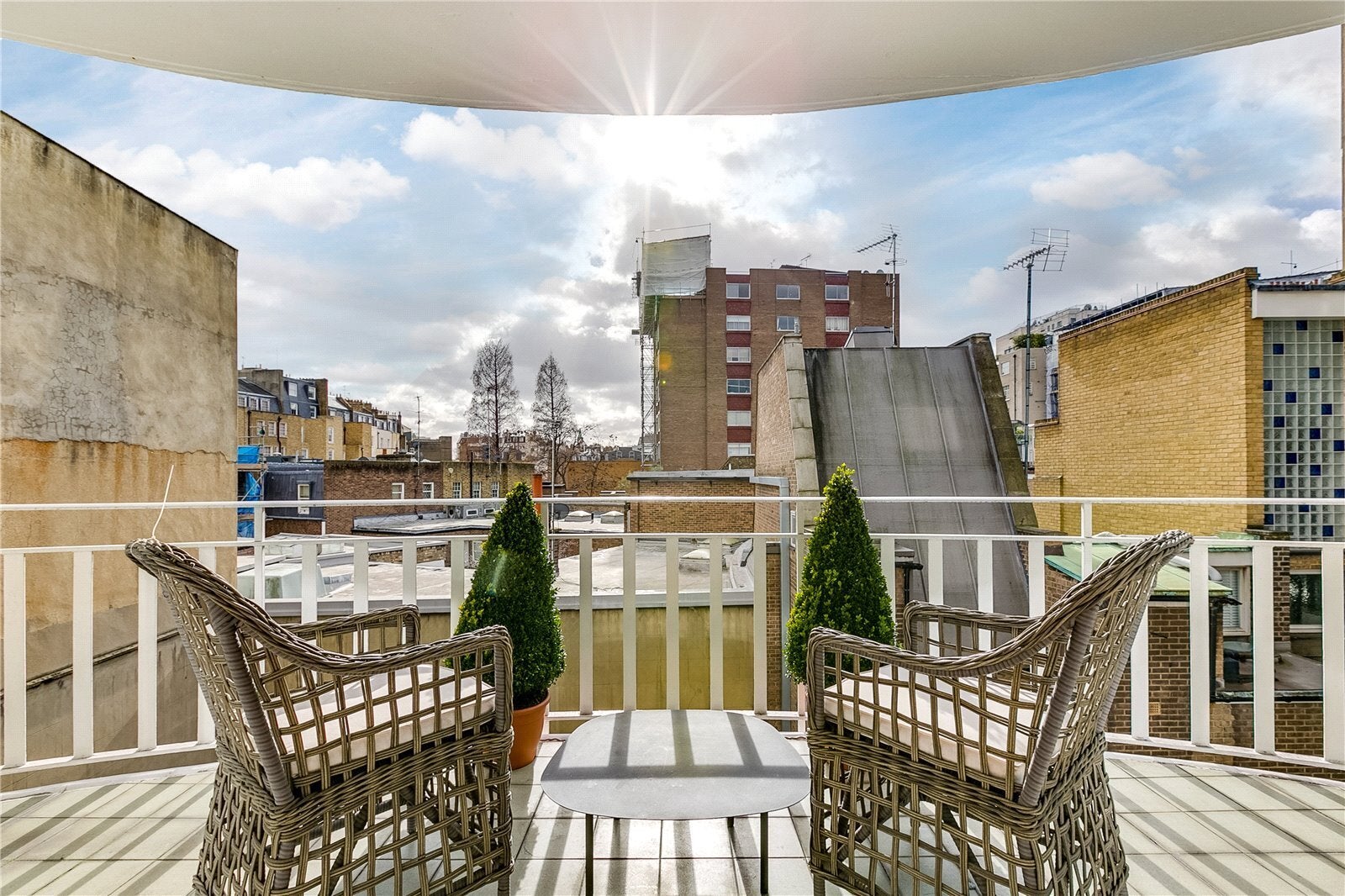 Flat William Mews in City of Westminster