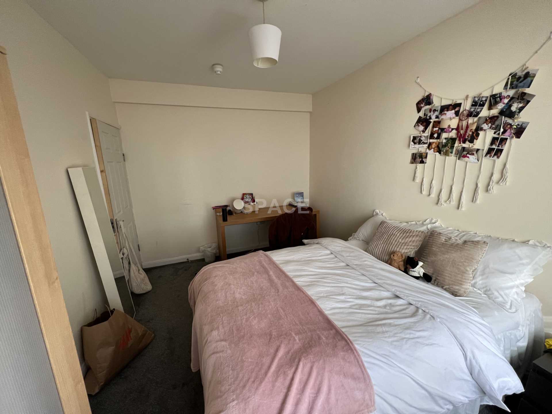 Flat Grange Avenue in Reading