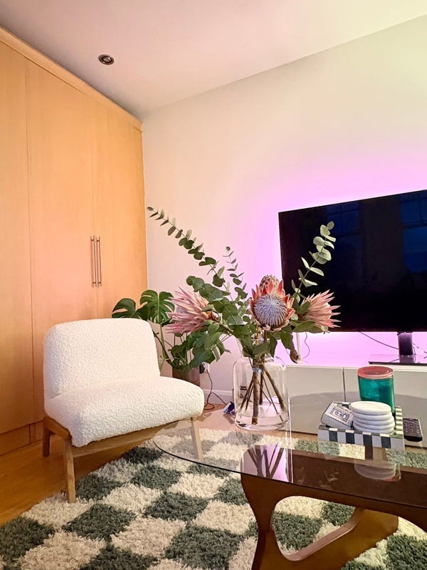 Flat Haverstock Hill in Greater London