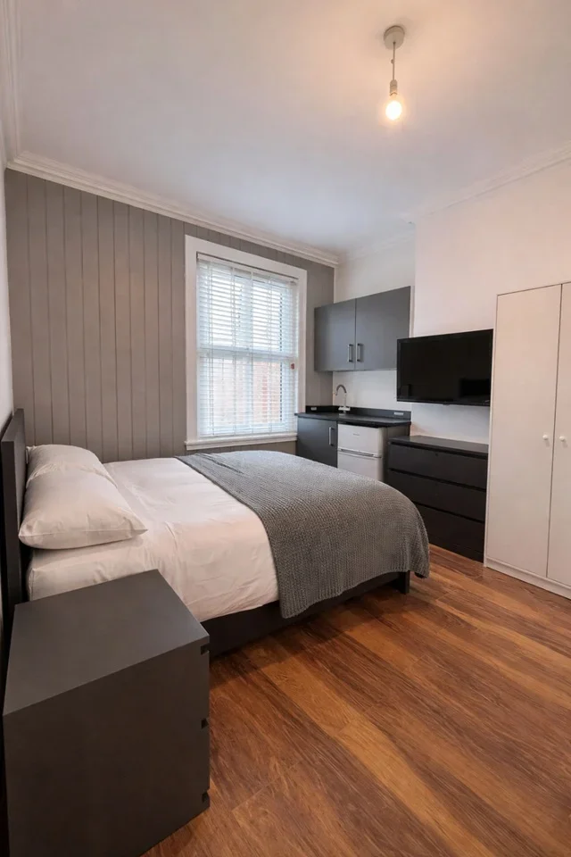 Room Clifton Road in Rugby