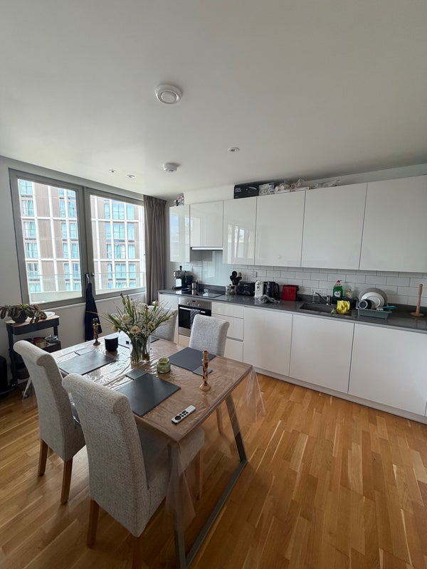 Room Liberty Bridge Road in Greater London