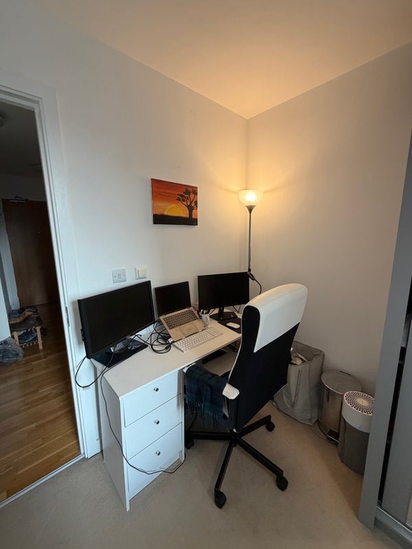 Room Liberty Bridge Road in Greater London