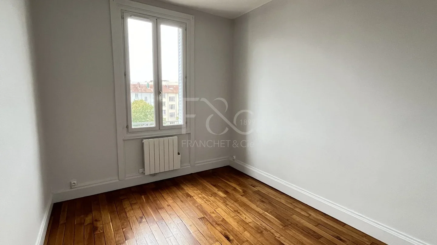Flat Rue Germain David in Lyon