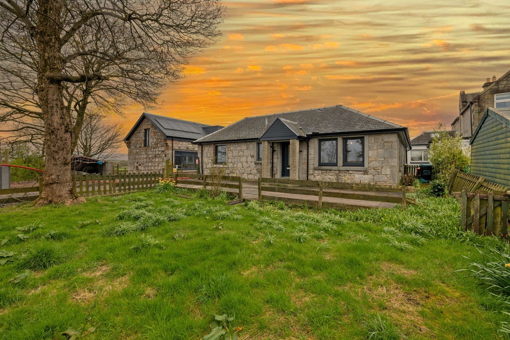 House Gartgill Road in Glenboig