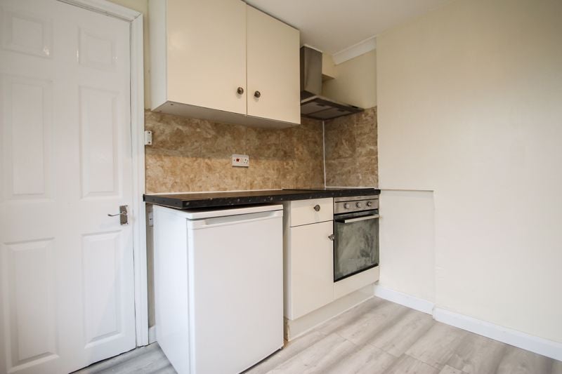 Room Islip Manor Road in Greater London