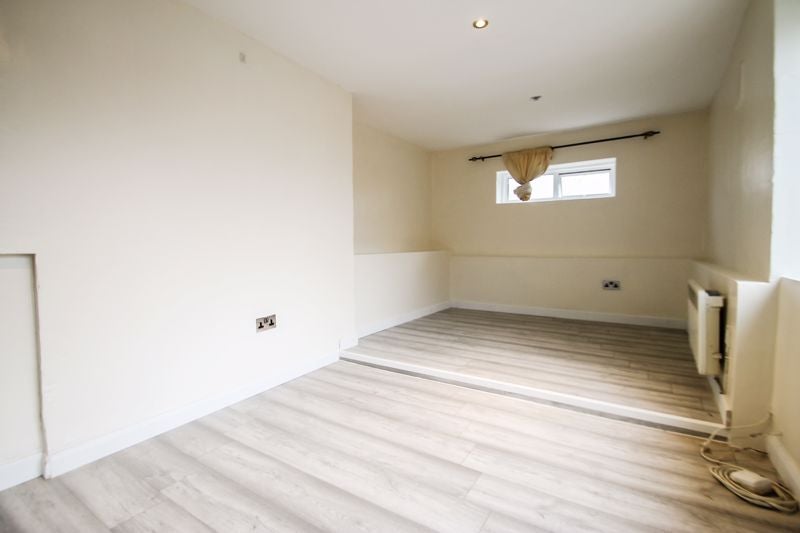 Room Islip Manor Road in Greater London