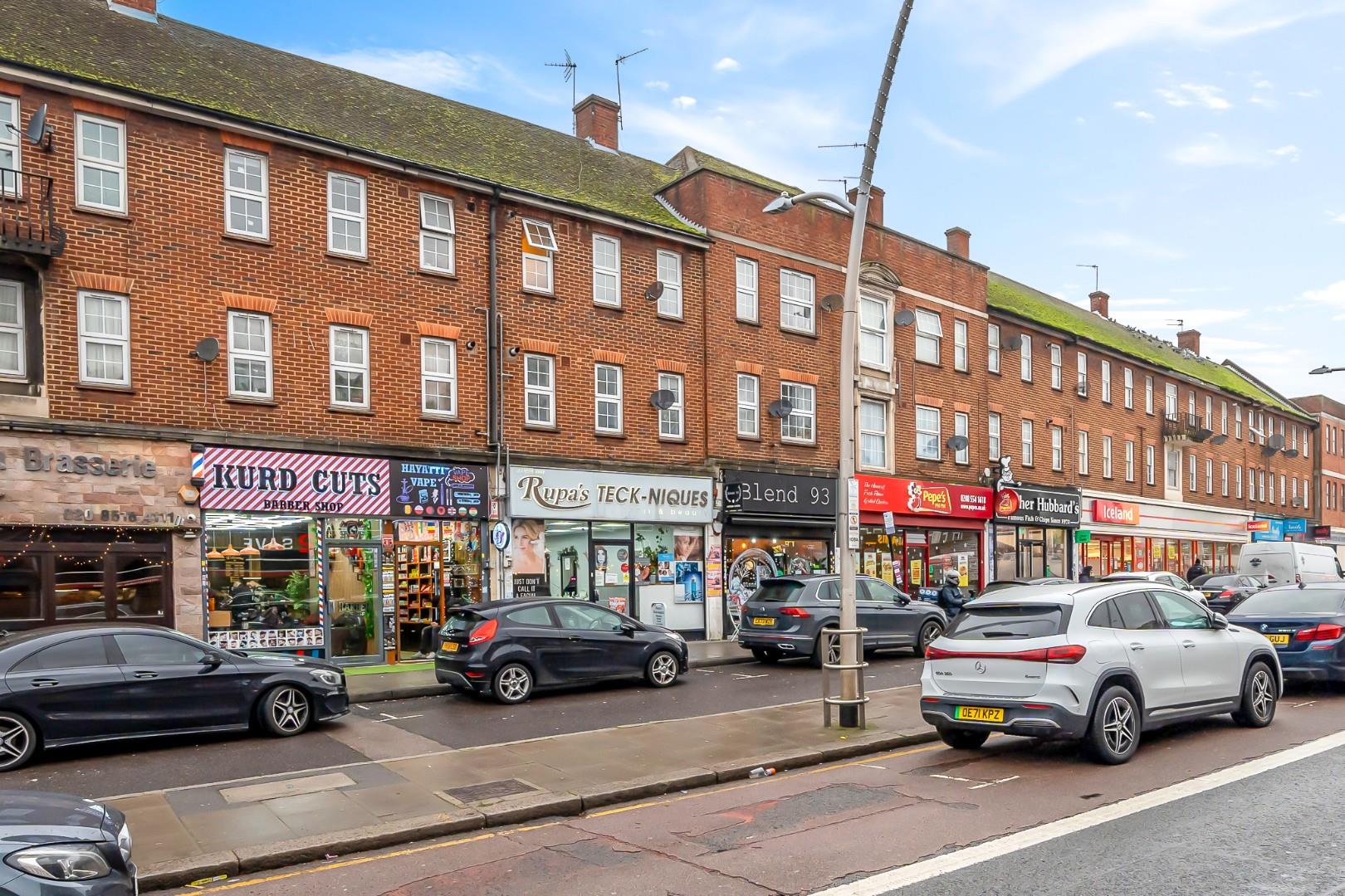 Flat Cranbrook Road in Greater London