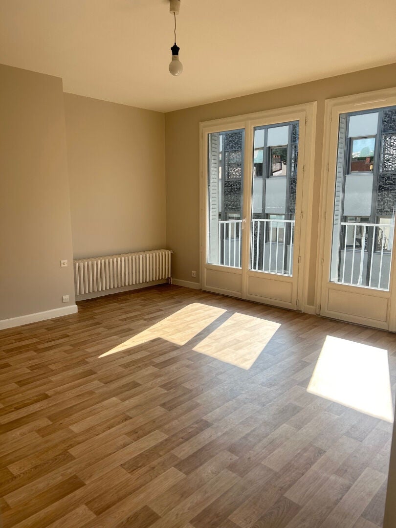 Flat Avenue Jean-Baptiste Veyre in Aurillac