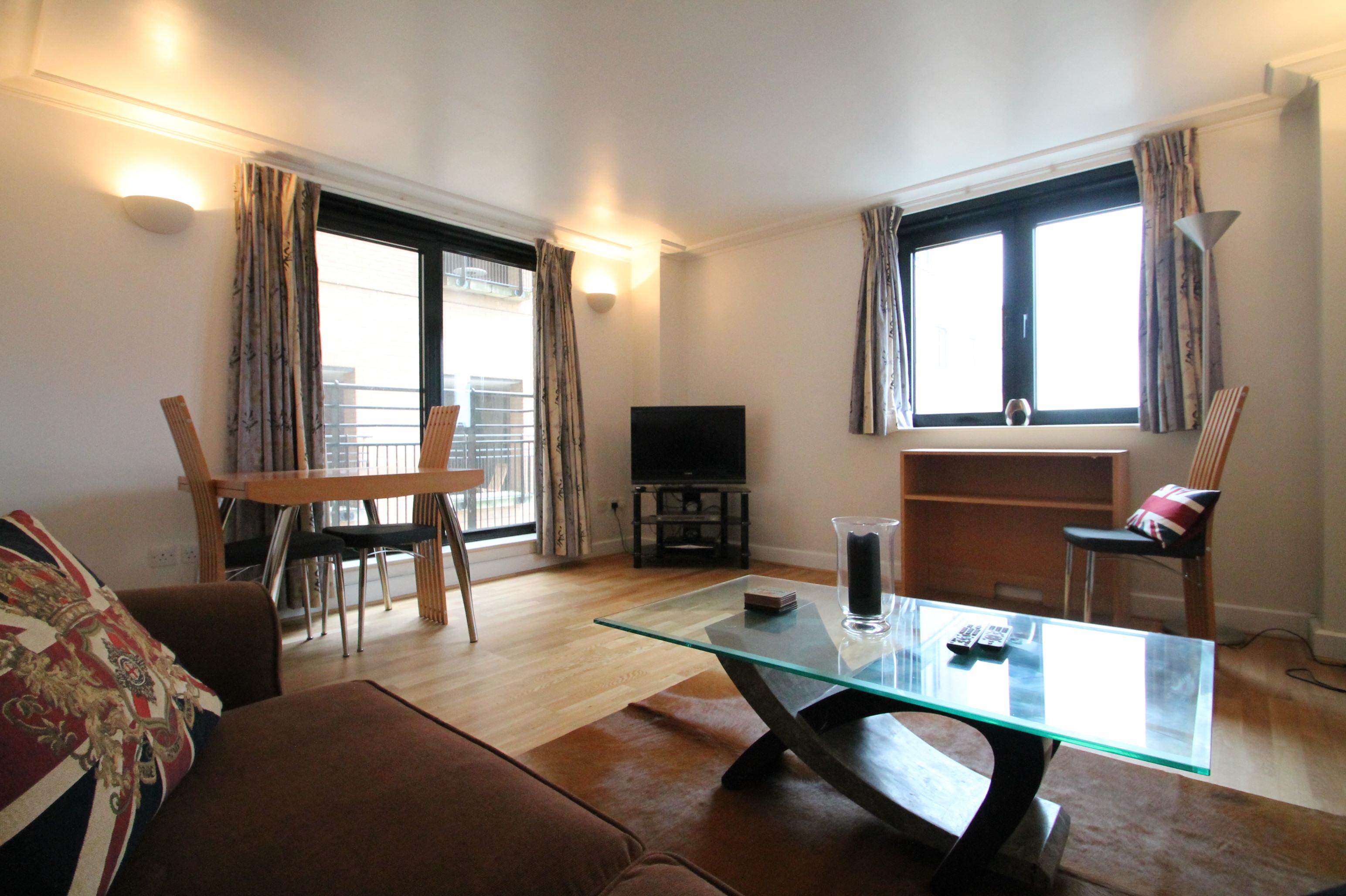 Flat Point W Access Road in Greater London