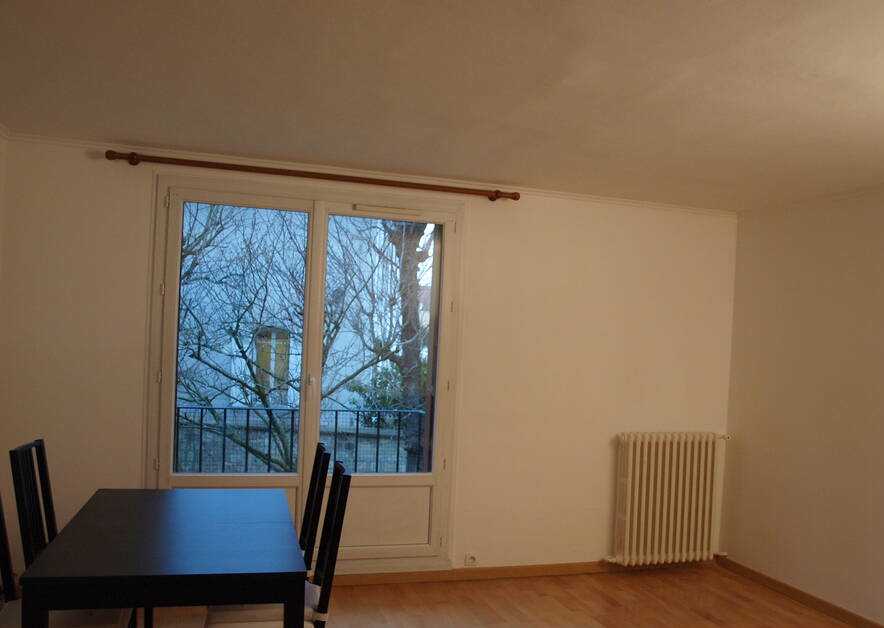 Flat Rue de Maisons-Laffitte in Pau