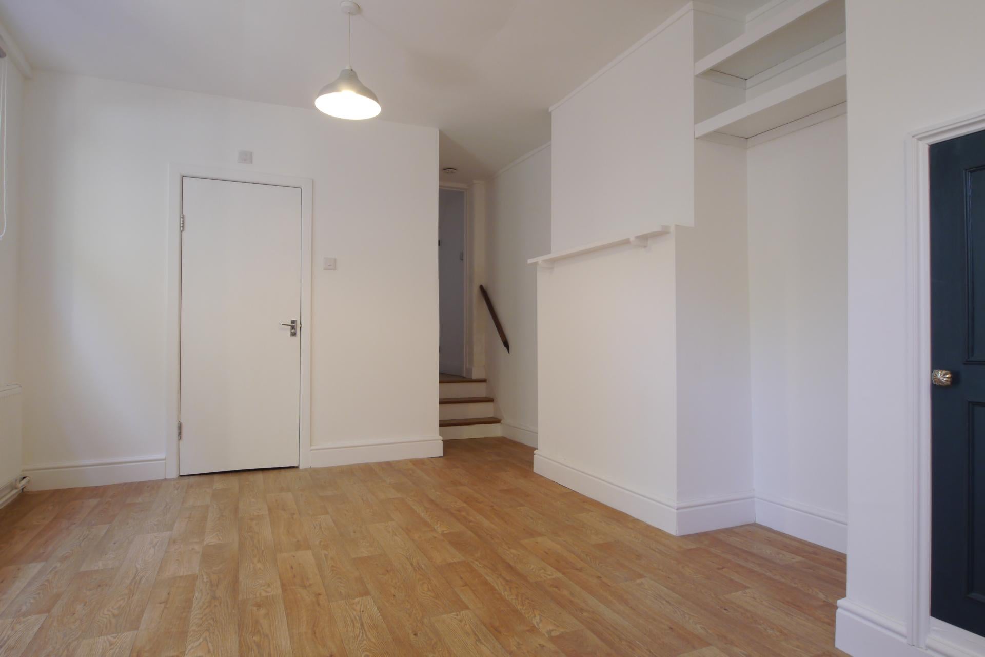 Flat Durban Road in Greater London