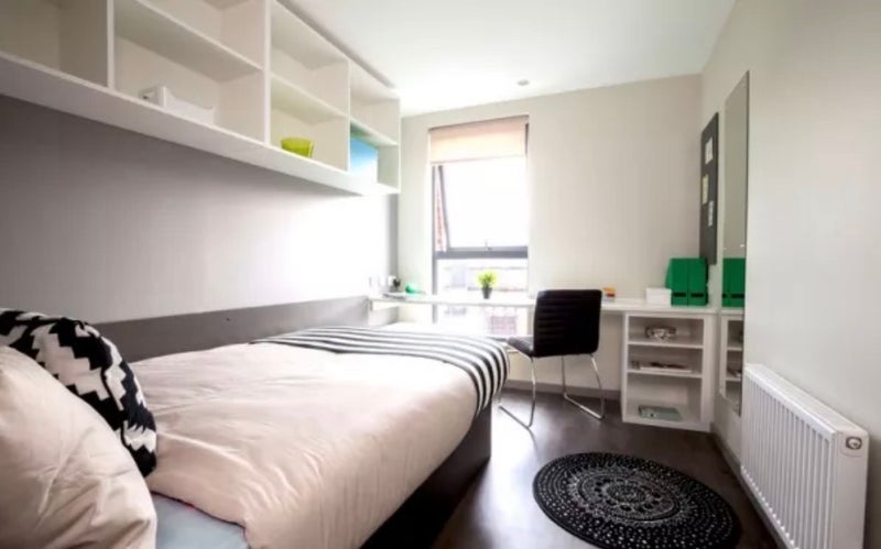 Room St. Pancras Way in Greater London