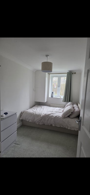 Room Queslett Road East in Walsall