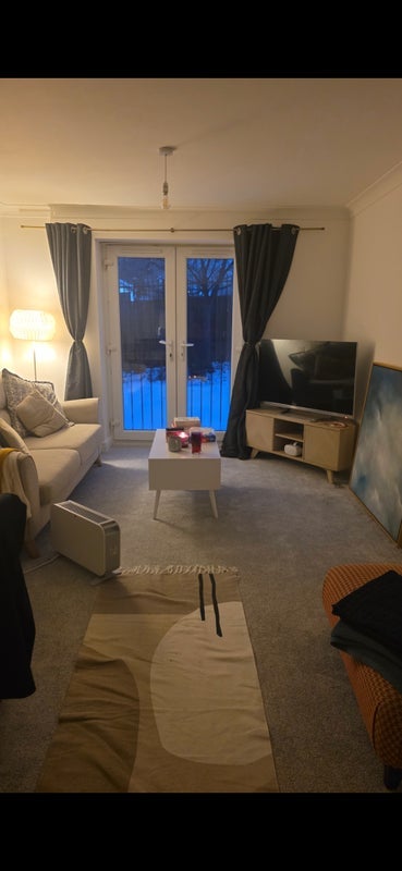 Room Queslett Road East in Walsall