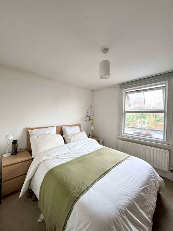 Room Montserrat Road in Greater London