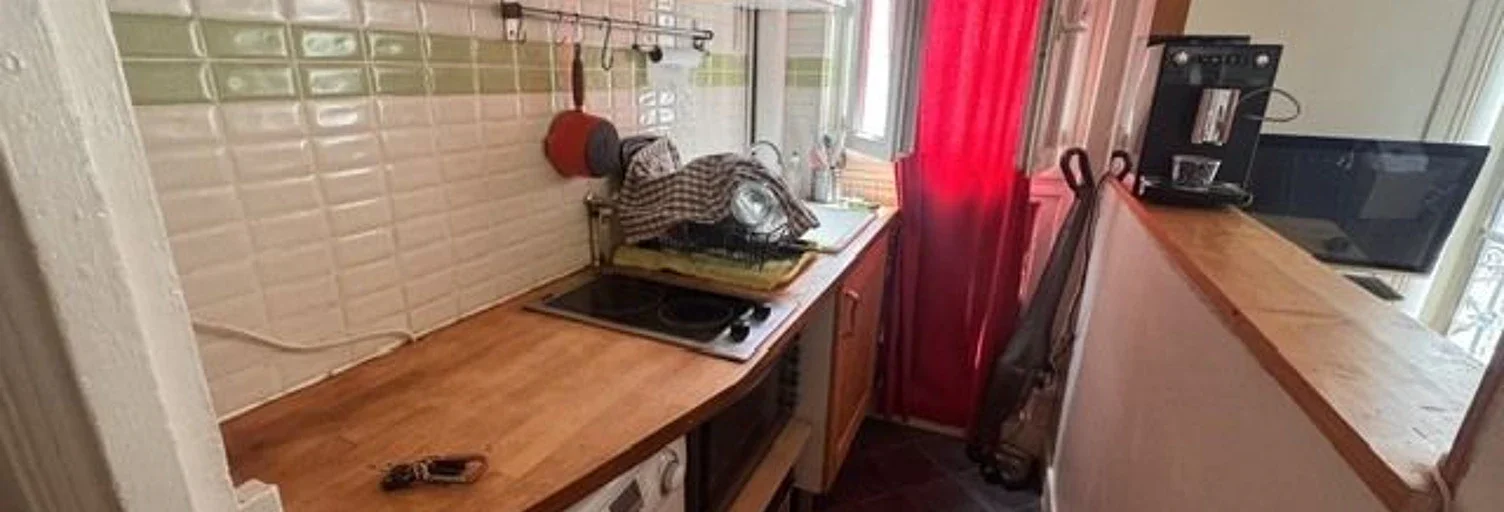 Flat Rue Eugène Jumin in Paris